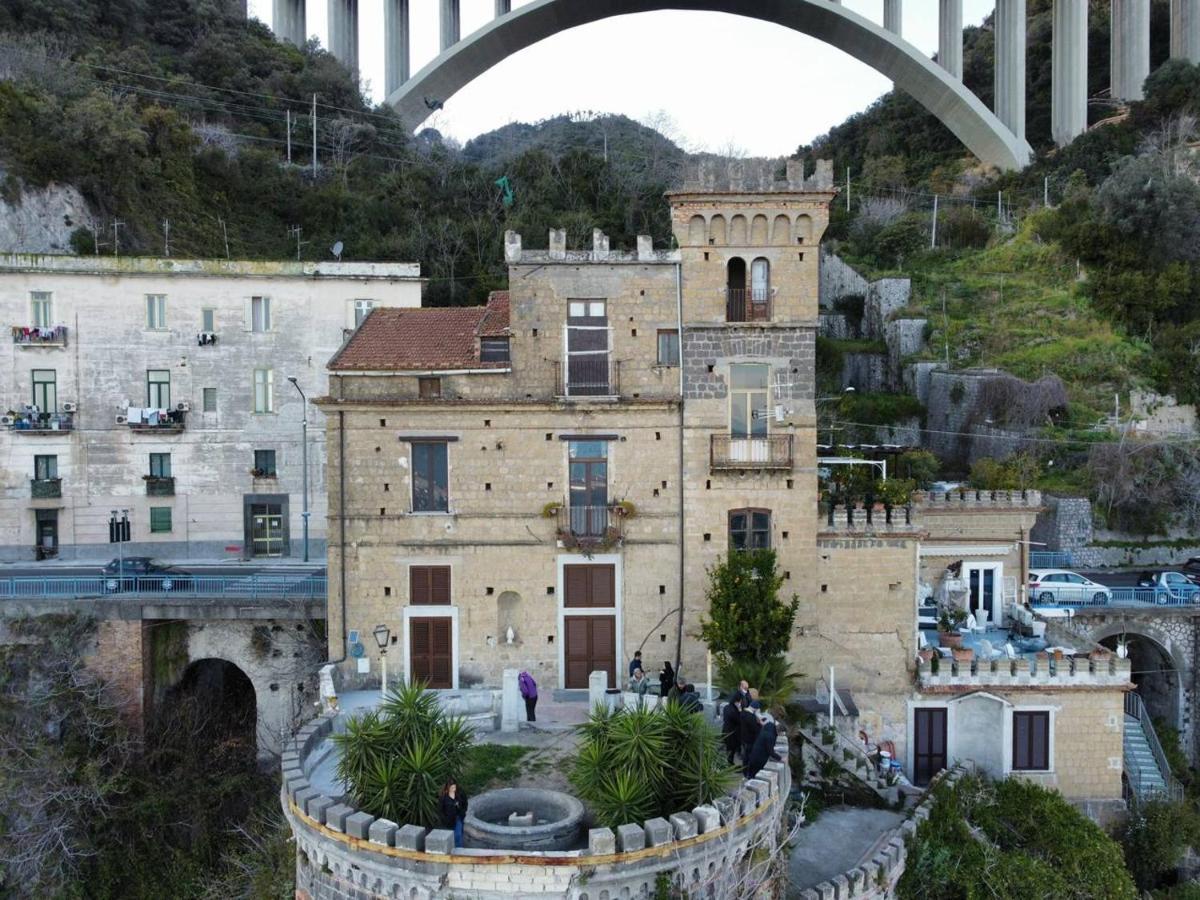 B&B Charming House Salerno Exterior foto